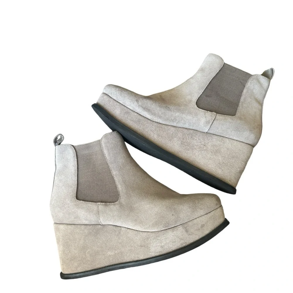 Jeffrey Campbell - Grey Suede Platform Boots Sz 7